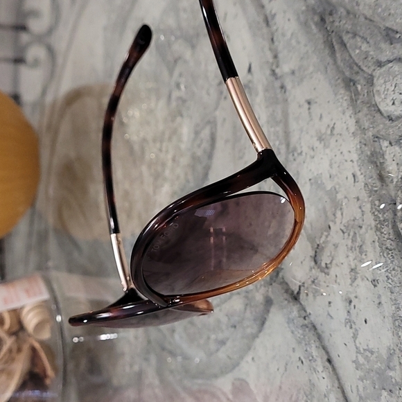 Tom Ford Ivanna TF 373 Sunglasses - Picture 6 of 12